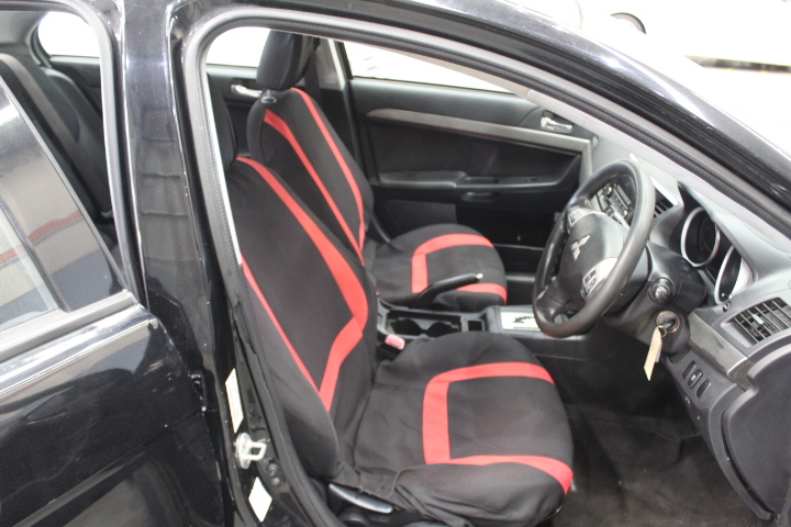 6mm Peridot & Baroque Pearl Pendant Charm Bracelet