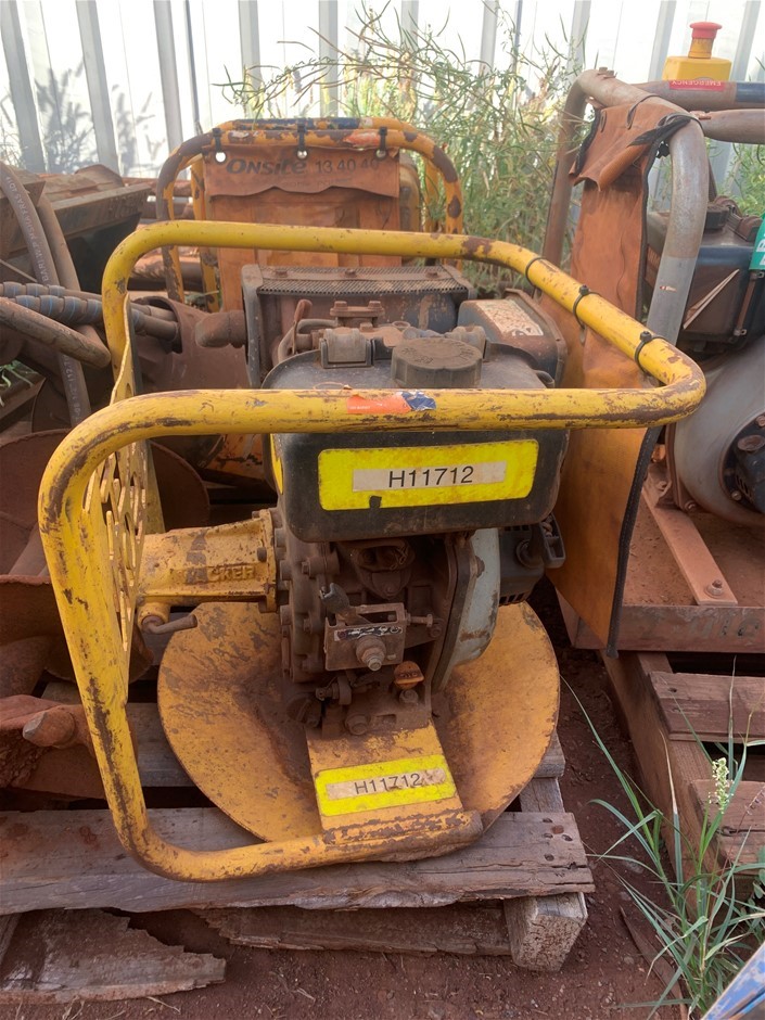 6mm Peridot & Baroque Pearl Pendant Charm Bracelet
