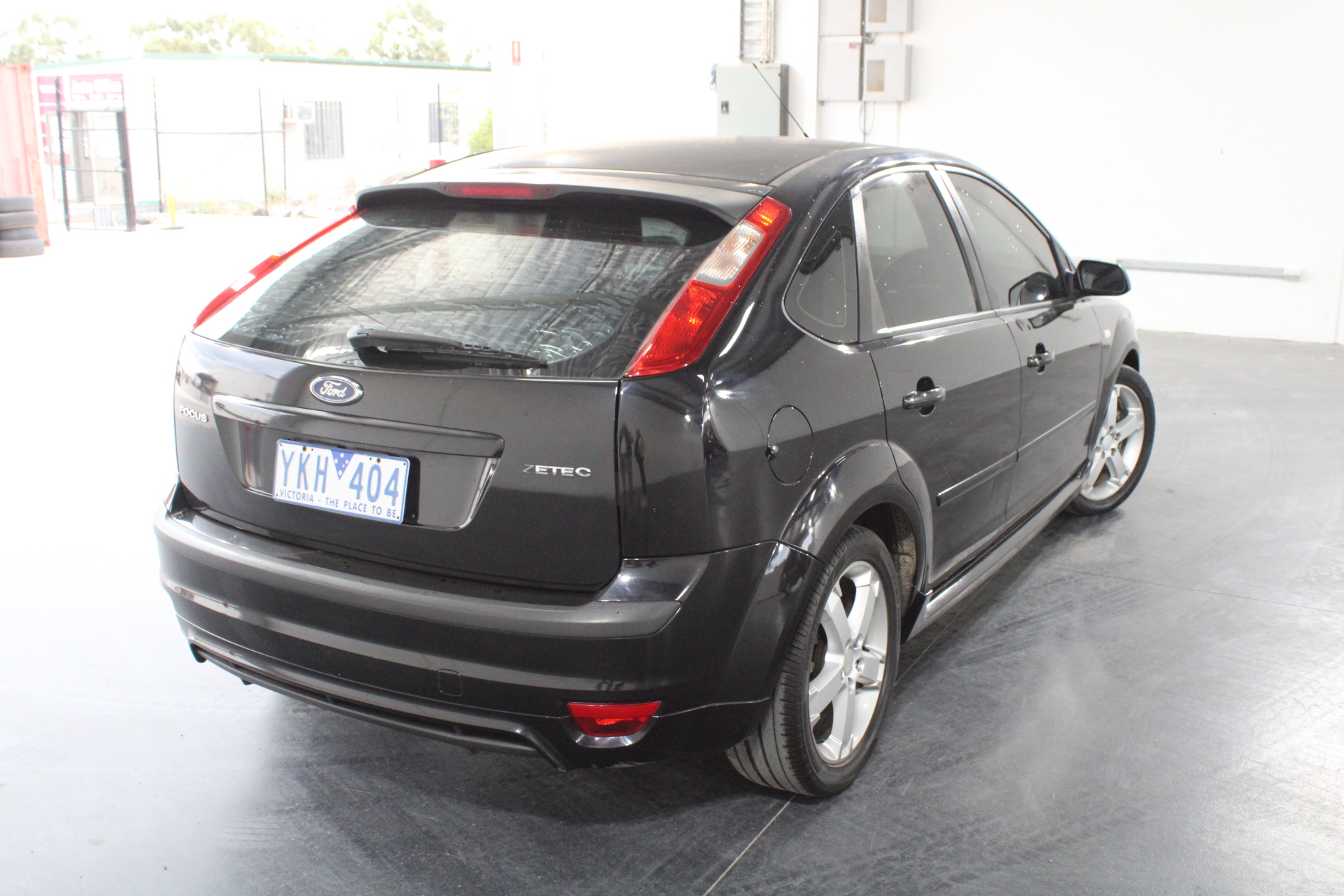 2001 Ford Fairlane Ghia AU II Automatic Sedan