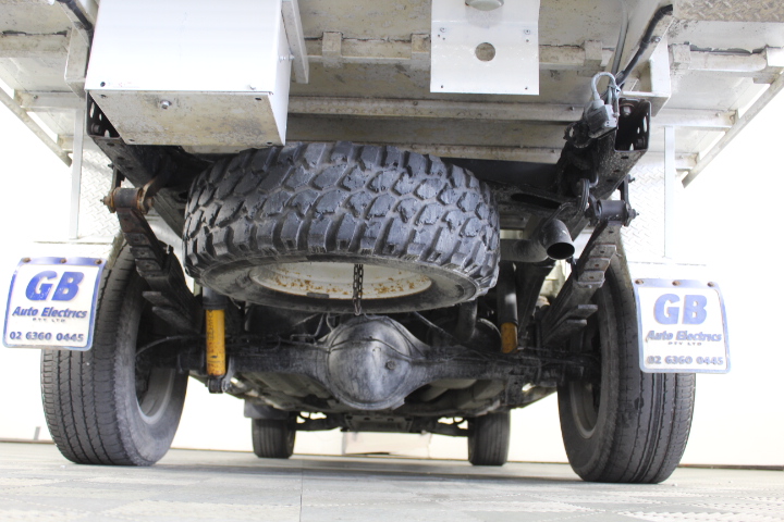 <p>2010 Chaparral 19SSi Power Boat</p>