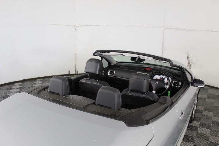 Solid 925 Sterling Silver 6mm Stud Earrings 2 Crystals by Swarovski®