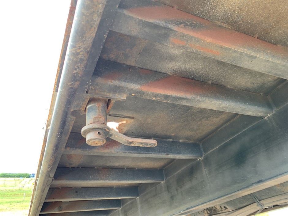 1.82 Carats Light Blue Aquamarine