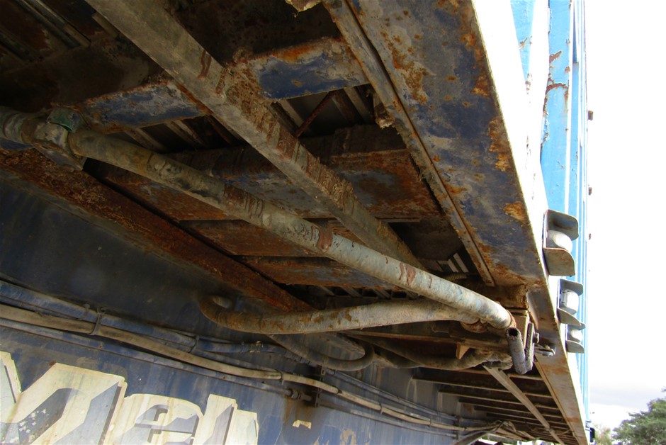 CALPHALON Premier Stainless Steel Cookware Set 12 Pieces. NB: marks/scratch