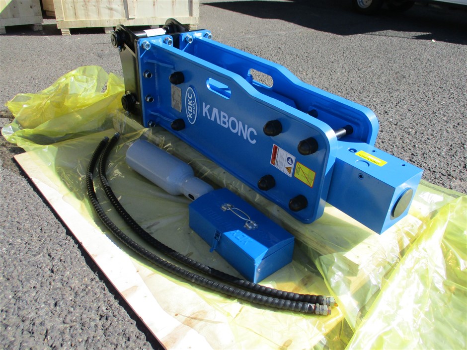 ADIDAS Sportswear Adilette Lumia Adult's Slides US 10, Core Black (JP9580).