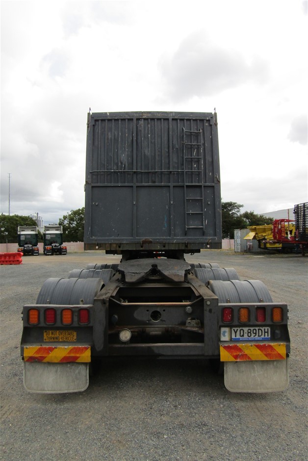 SIKU 1806, Freightliner DHL Road Train, Tractor with Trailer and Trailer, 1