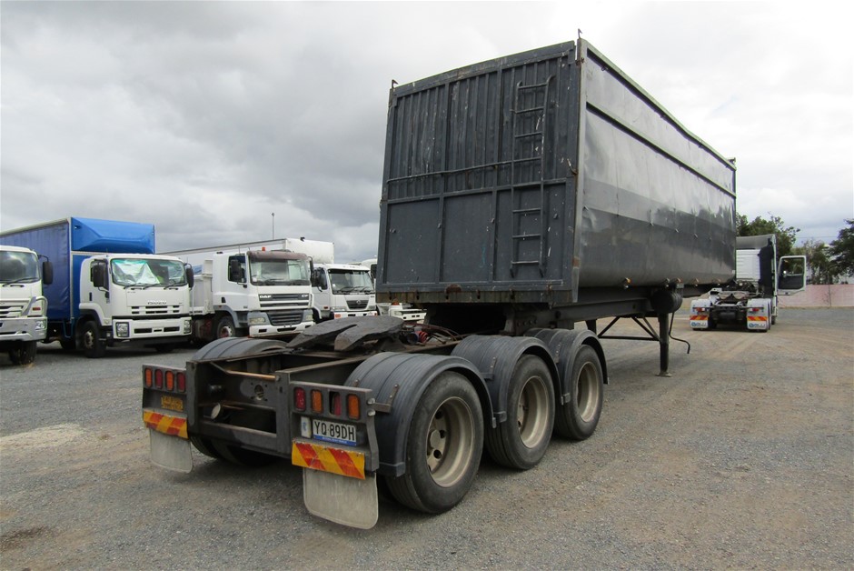 TRANSFORMERS Generations Legacy Wreck ‘N Rule Collection G2 Universe Leadfo