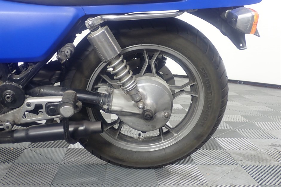 Bradman 5 $Bi Metal Coin on Card of Issue 1996 Issued by RAM