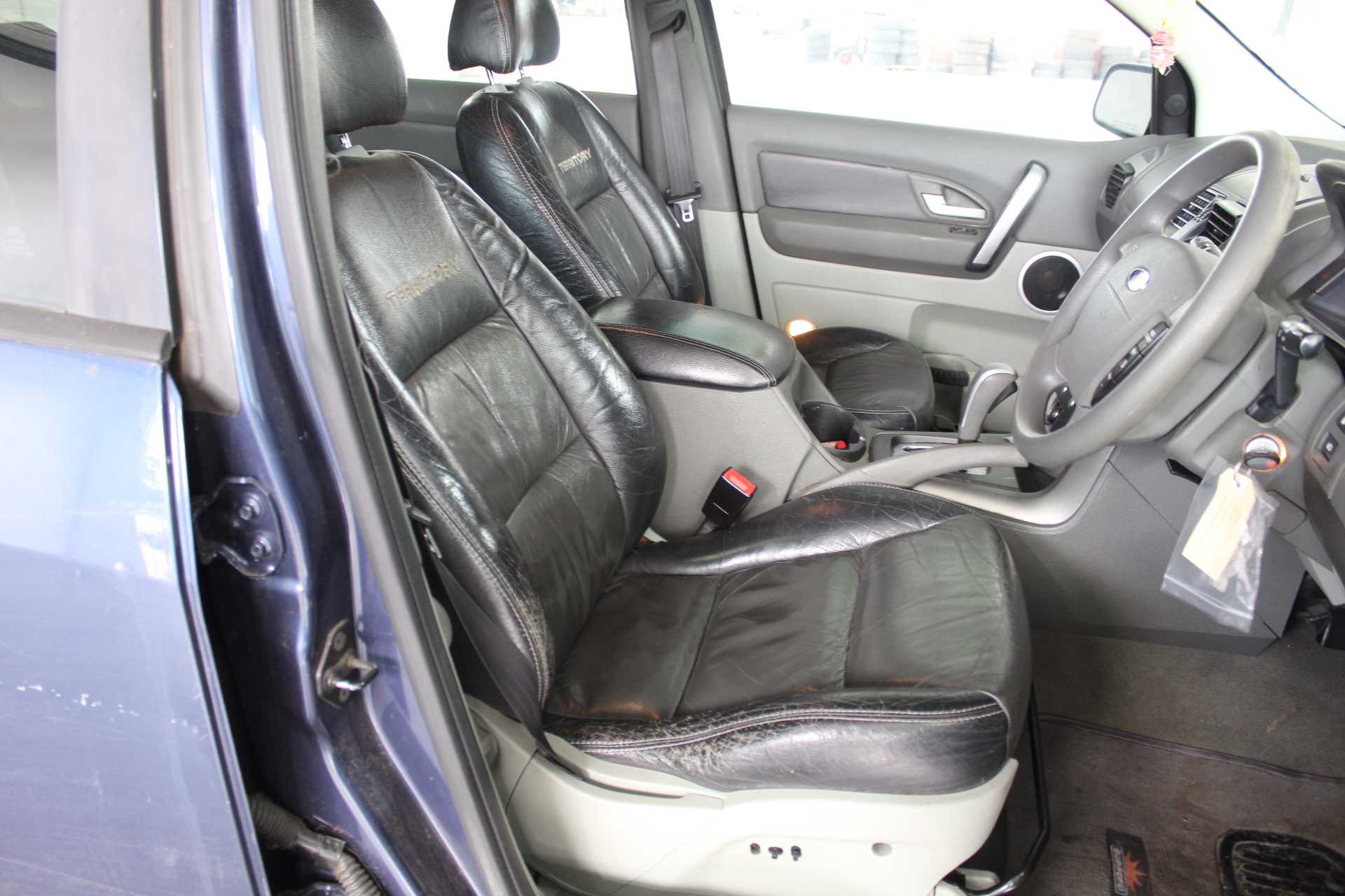 1/100 Ounce -Gold Scottdale & 1/10 Ounce Xag Silver coins x 4 Unc