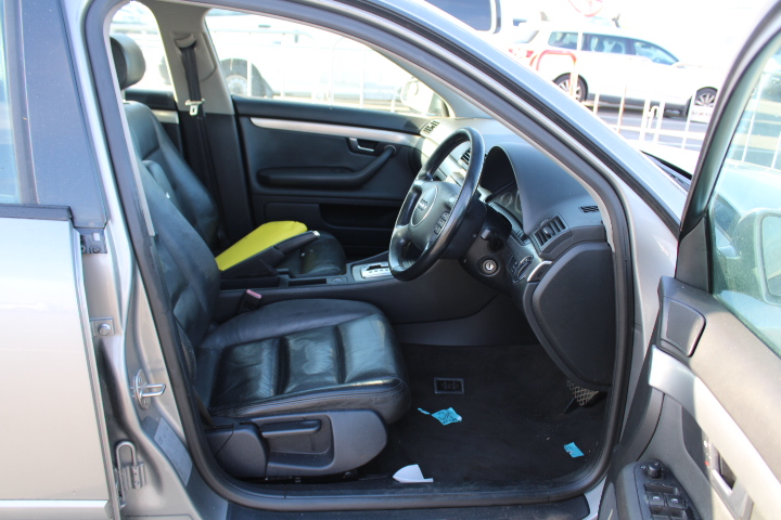 LEVI'S Boyfriend Mid Rise Jean, Size 29x27, 70% Cotton, Night Is Young - Bl