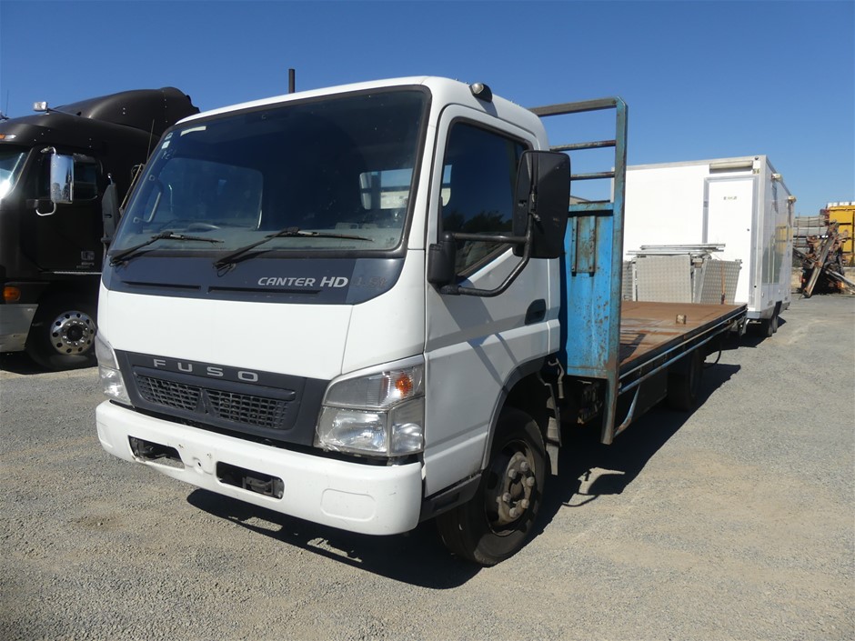 CALVIN KLEIN Men's Slim Straight Jean, Size 42x32, 70% Cotton, Luster (420)