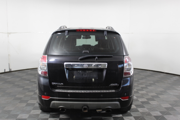 Stunning 18ct Heavy Yellow Gold Plated Simulated Diamond Drop Pendant