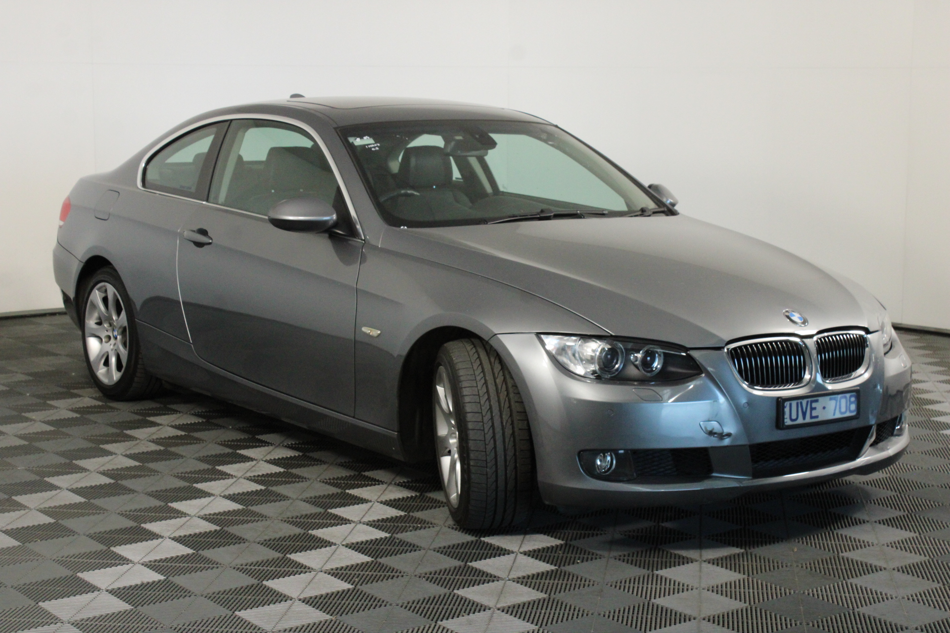 DeWALT 18V 5.0Ah XR Li-Ion Cordless Slide Battery. NB: Not in Original Box.