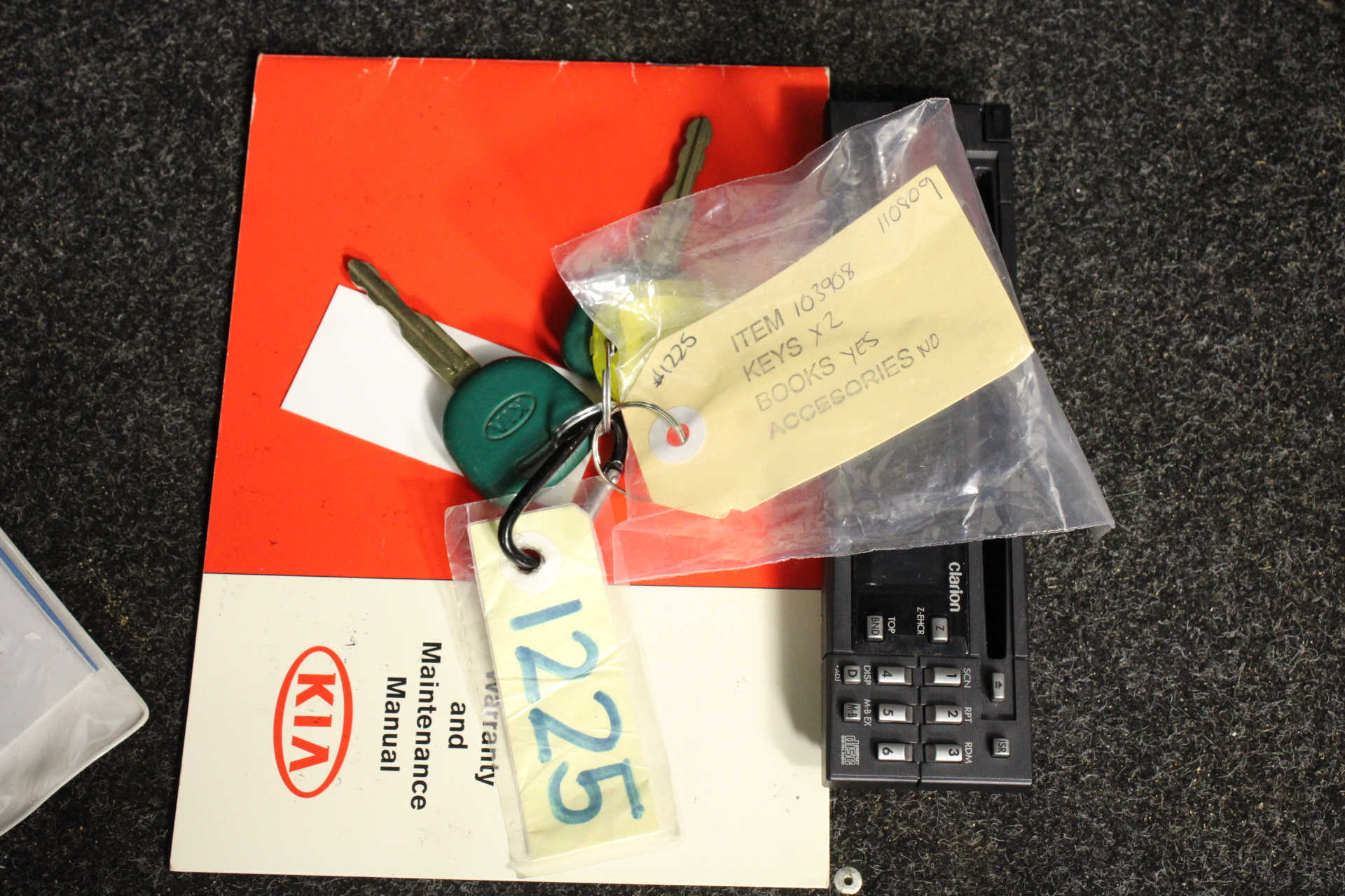 Unknown Brand Digital Signage Dispenser - New Unboxing