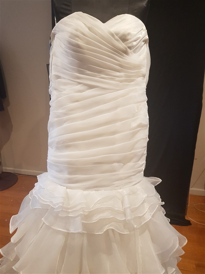 18k White Gold Filled, Blue Face Iced Out Diamond Quartz Wrist Watch