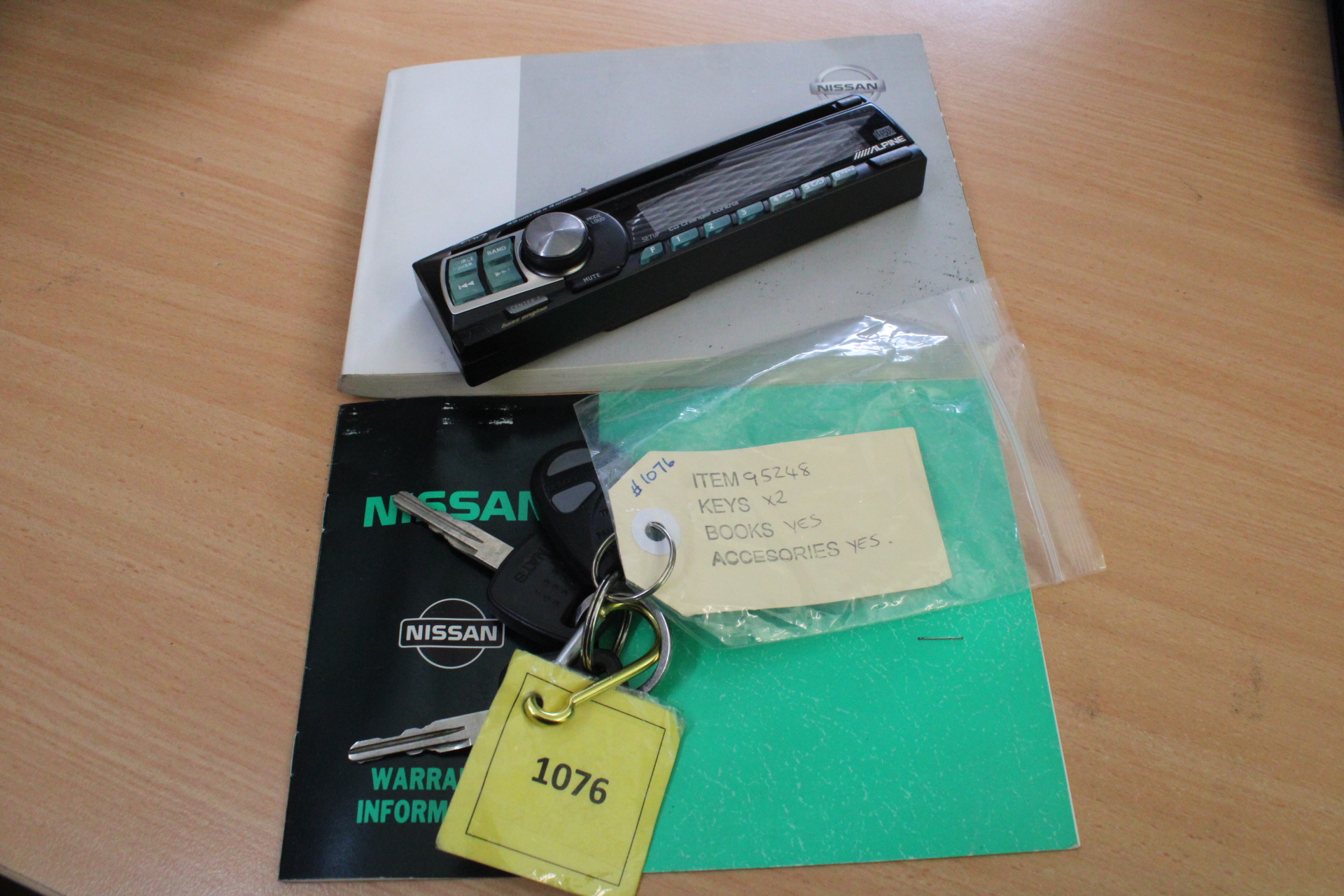 Luxury Black Stainless Steel Full Diamond Quartz Iced Out Wrist Watch