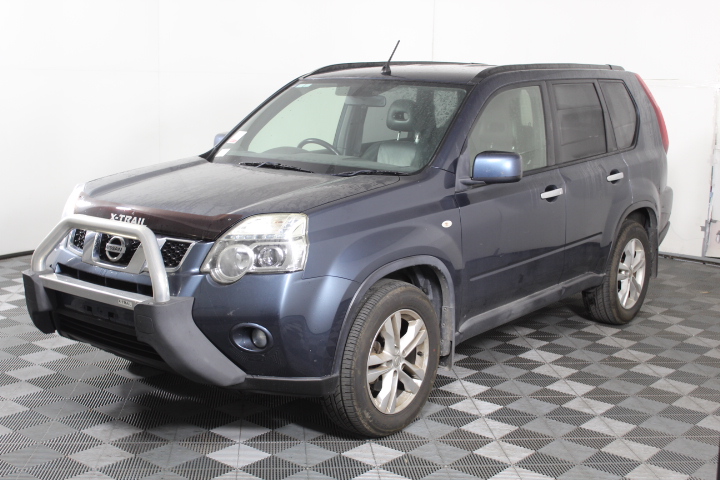 Initial Charm Letter  'G' Pendant Necklace