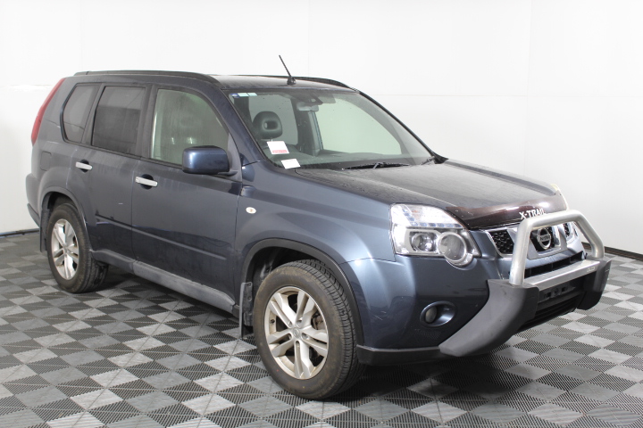 Initial Charm Letter  'I' Pendant Necklace