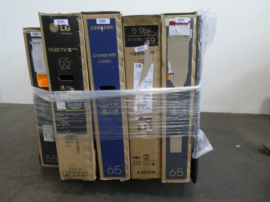 Elegant 18K Yellow Gold plated Simulated Diamond Necklace