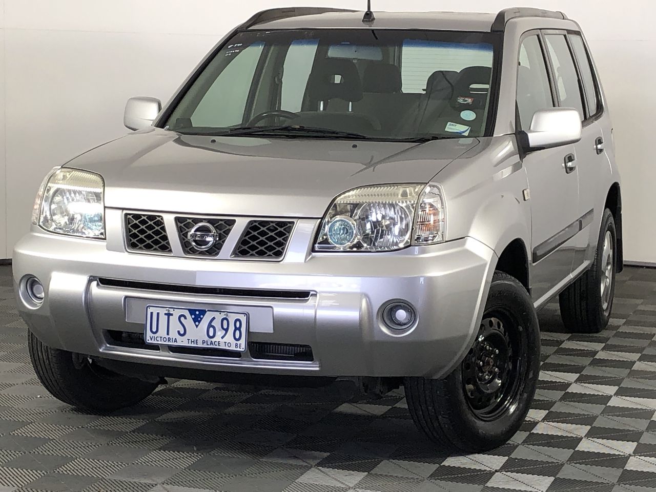 Elegant 18K White Gold plated Simulated Diamond Necklace