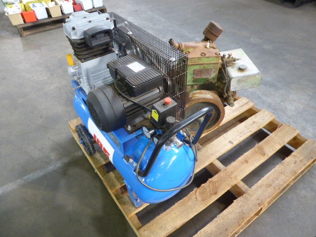 1966 AUSTRALIA FIRST & LAST QUEEN ELIZABETH SILVER ROUND FIFTY CENTS