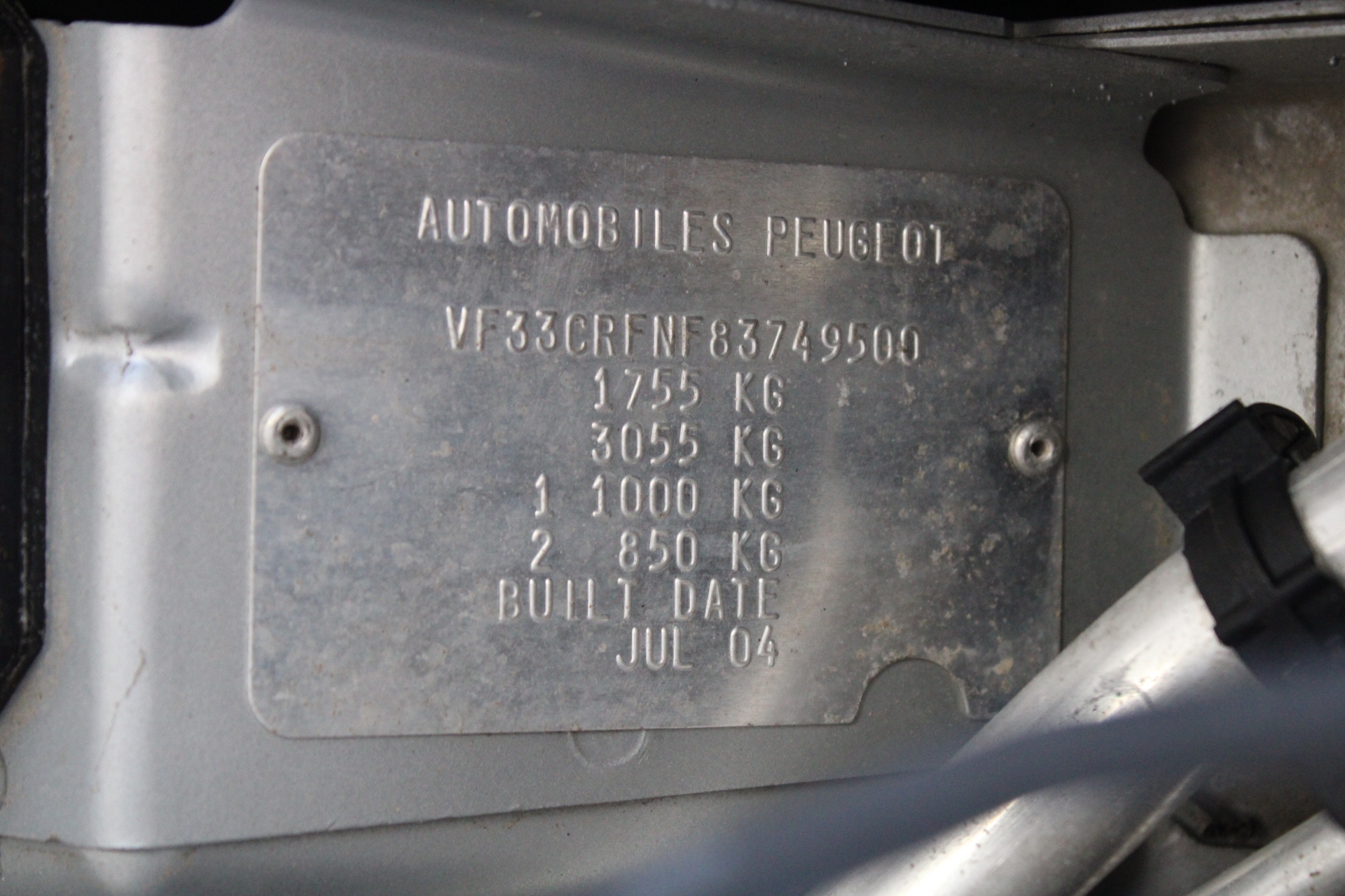 1/100 Scottdale gold bar x 2, 1g Valcumbi bar x 2 & 1g Silver Bar x 2