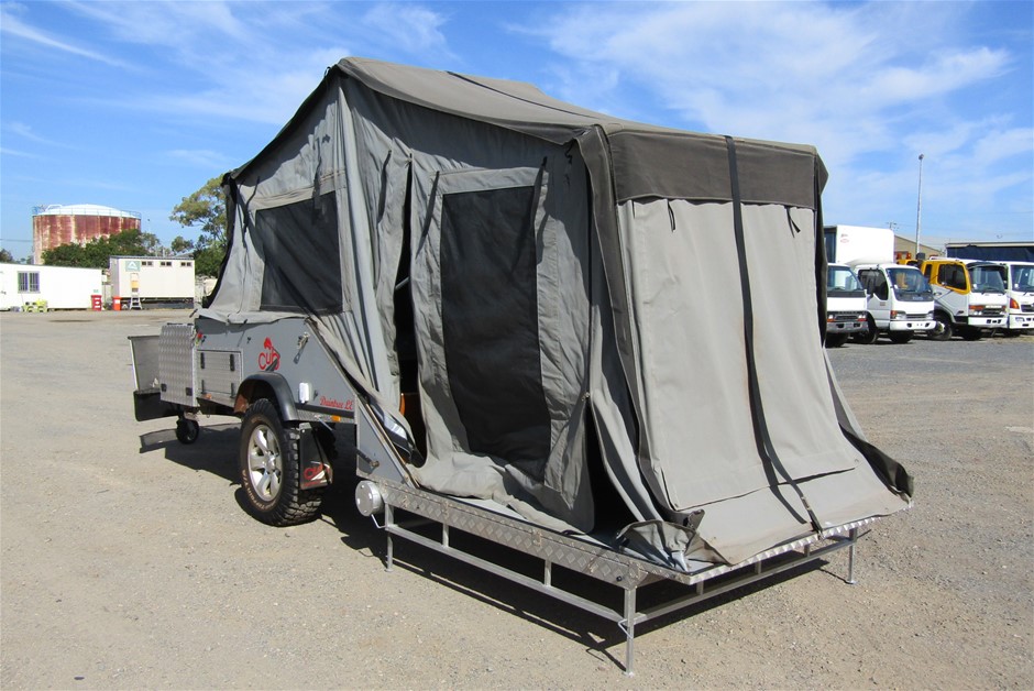 Yellow Gold Natural Tourmaline & Diamond Ring with Valuation
