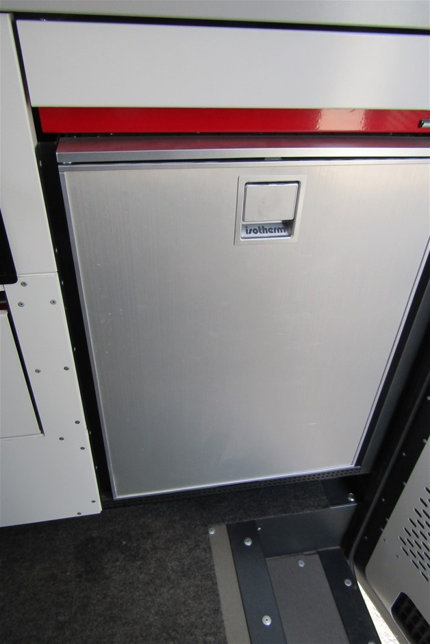 Waterproof  Watch Barrel Shaped Transparent Red Color Quartz Watch Popular