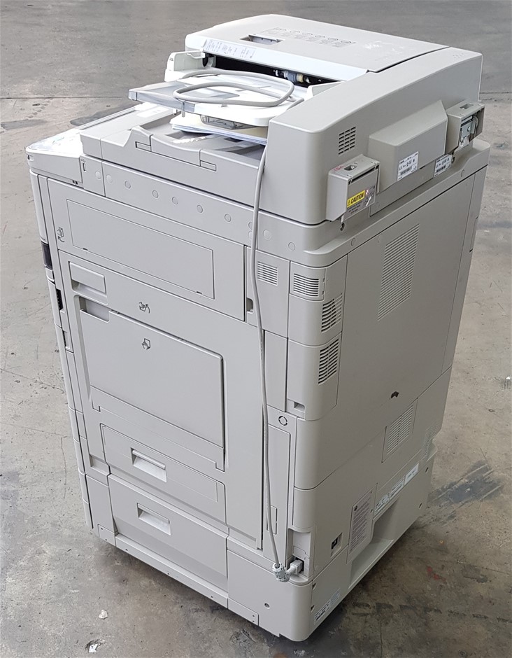 0.16 Carat White 4 round diamonds