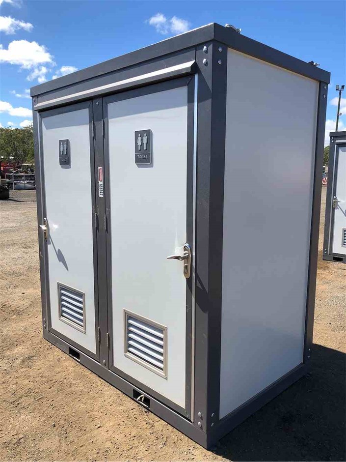 Vial full of Gold Leaf/Flake