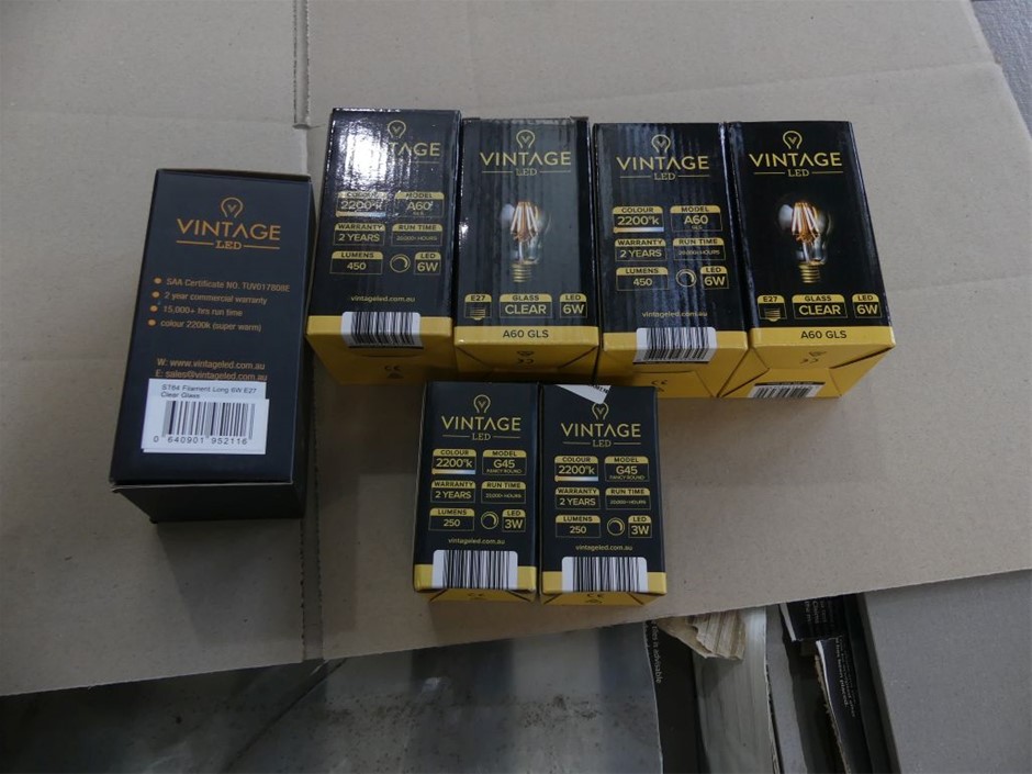 Approx 37 Ct of Loose Boulder Opal Chips (Coober Peby) In glass disp/bottle