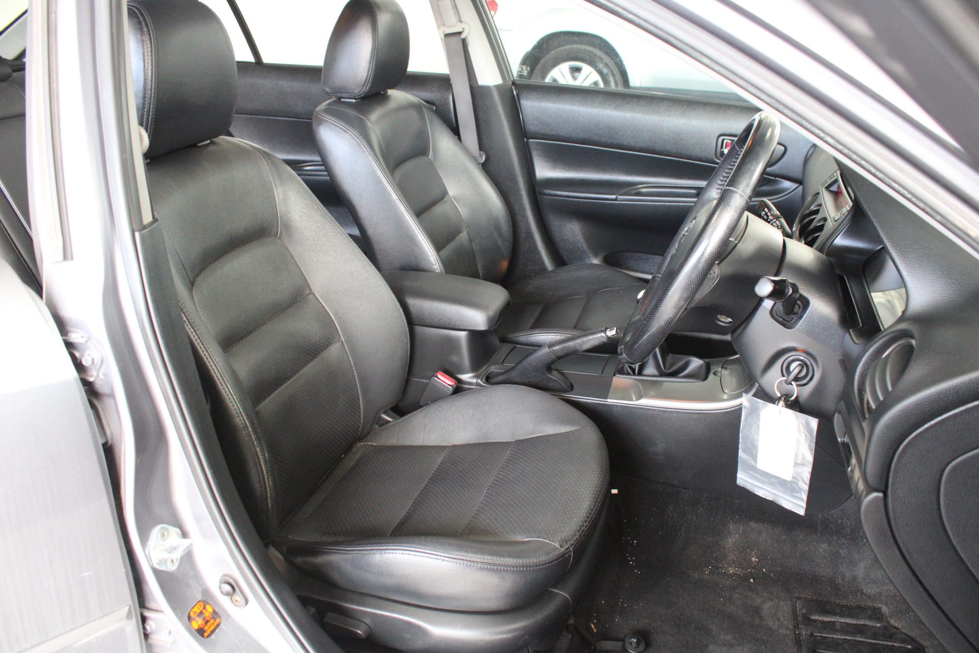 2023 $2 Matilda Light Green Coloured two dollar FIFA Soccer Coin Queen New