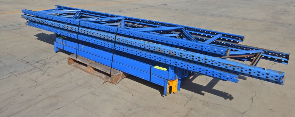 230 Strong Men Cleanskin Shiraz 2022 (12x 750mL) SA