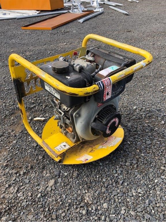 Pearl Pendant Necklace