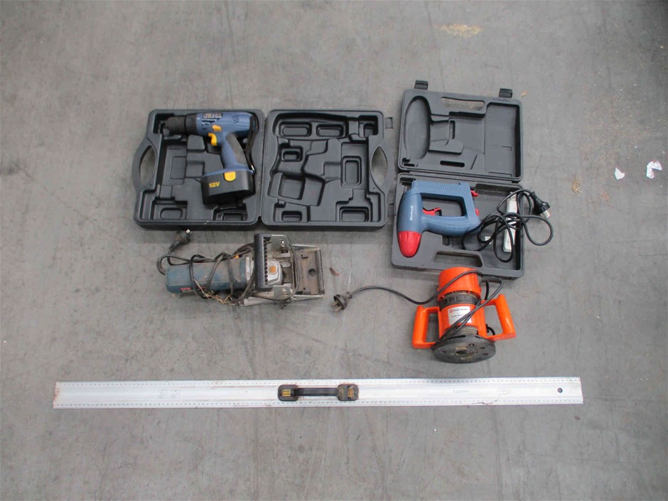 925 Sterling Silver Plated Eternity Pendant 30 Crystals by Swarovski®