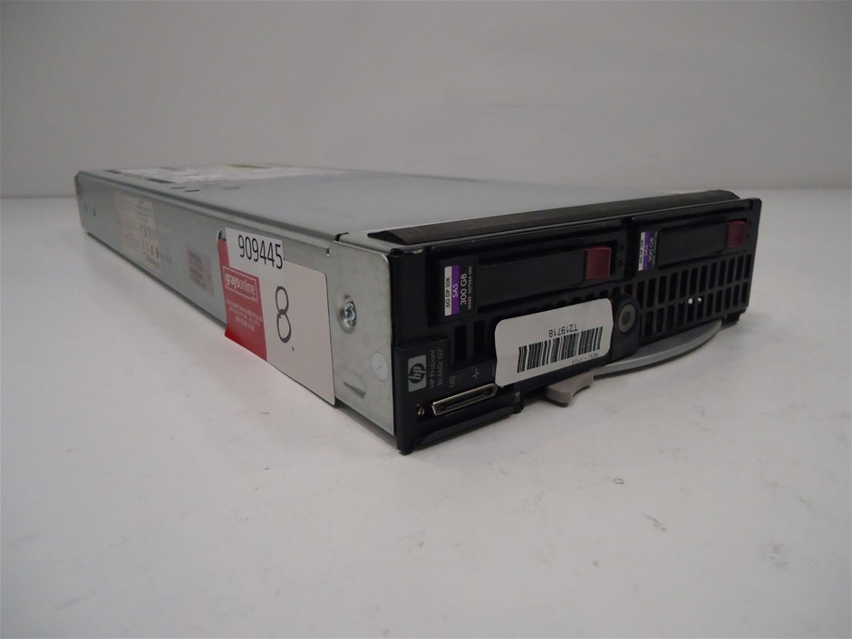 Stainless Steel Initial 'V' Bracelet with Simulated Diamonds - Yellow