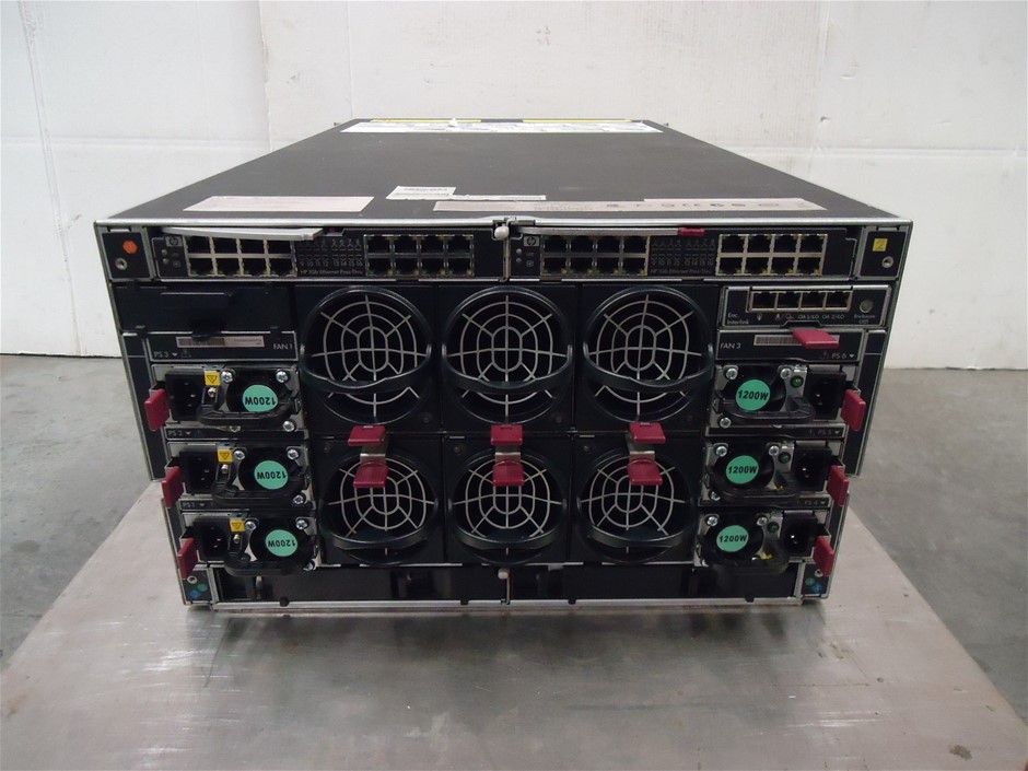 Designer Chunky Knotted Necklace in Gold