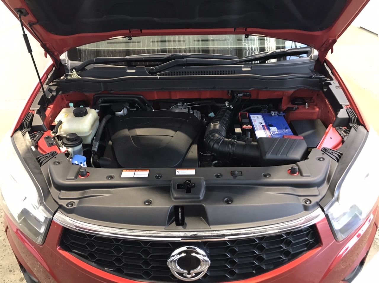 SUNBEAM Rise Up 4 Slice Long Slot Toaster, White, Model: TAP0003WH. NB: Dam