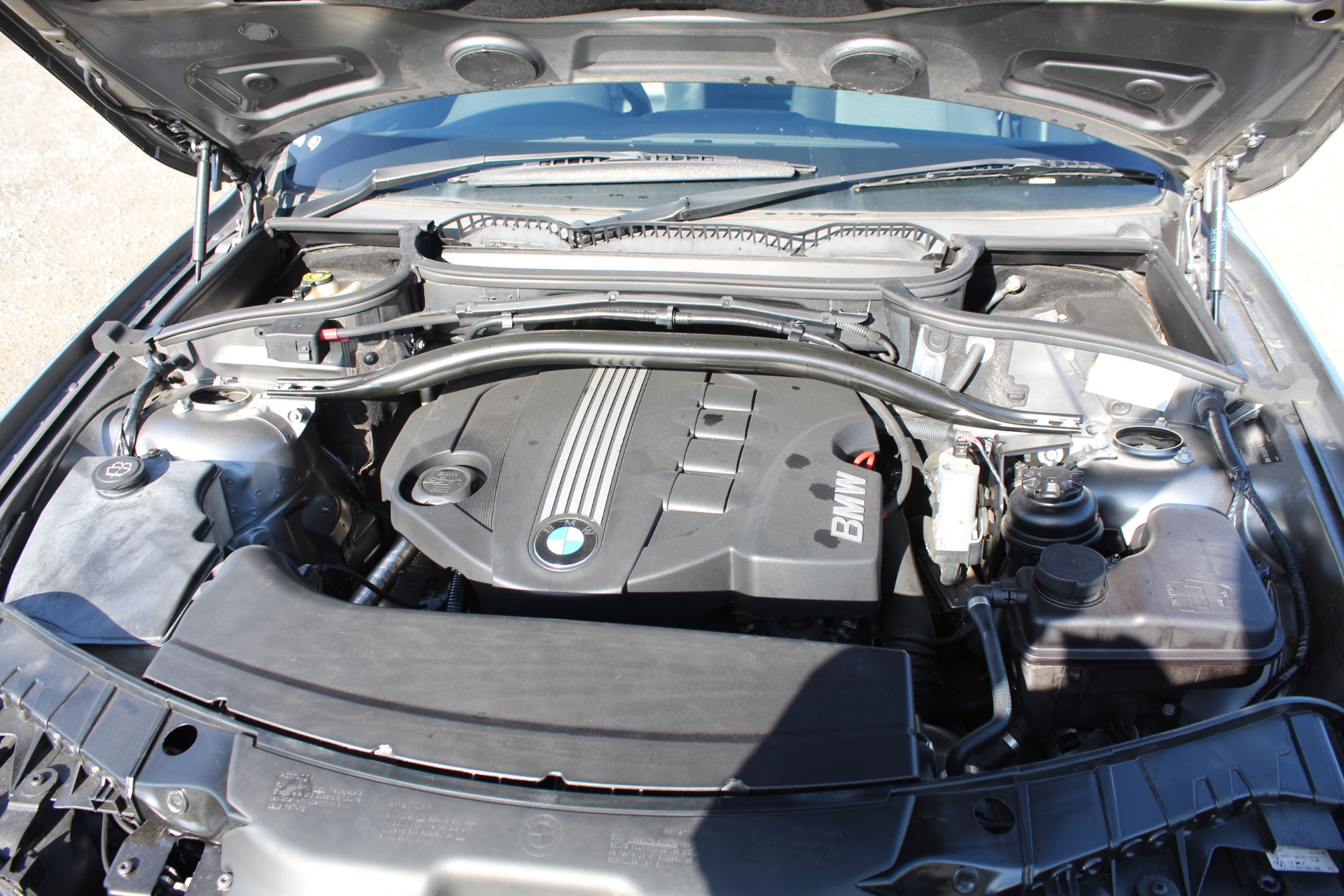 DELSEY Paris Chatelet Hardside Luggage with Spinner Wheels, Pink, Checked-M