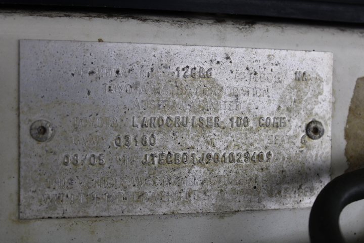 Assorted Pet Products Including CAT IT, ZEEZ, FELINE FIRST & More. NB: Some