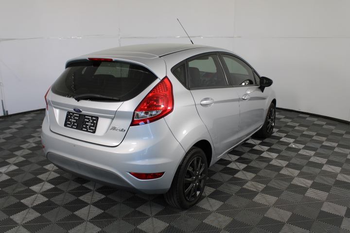 Approx 37 Ct of Loose Boulder Opal Chips (Coober Peby) In glass disp/bottle
