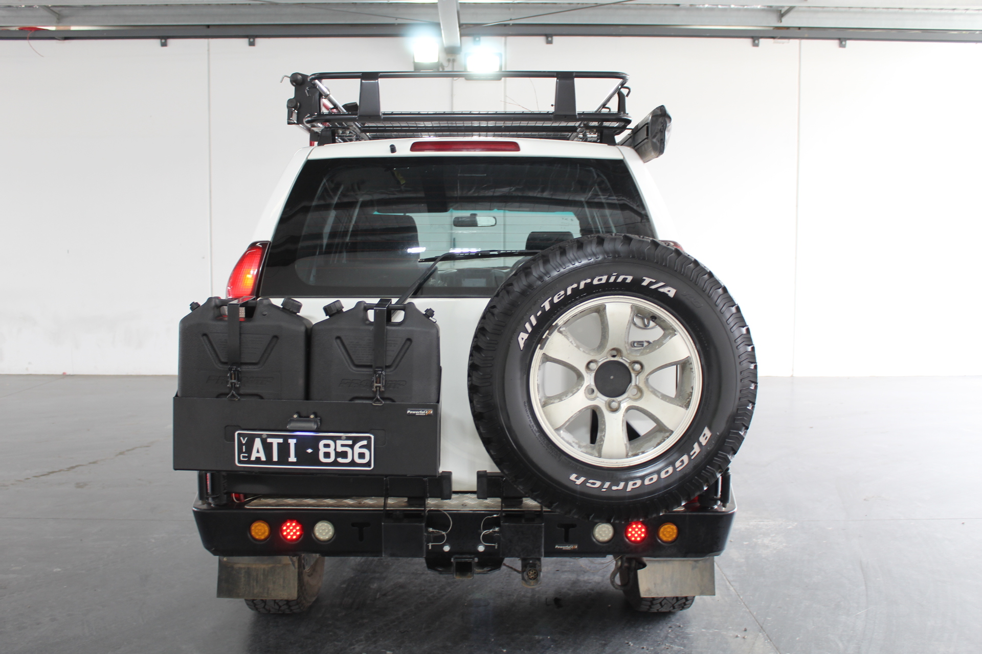 7x ZIP Hot Water Systems, 1x Urn - 20Ltr, 3x Water Pumps - Newcastle