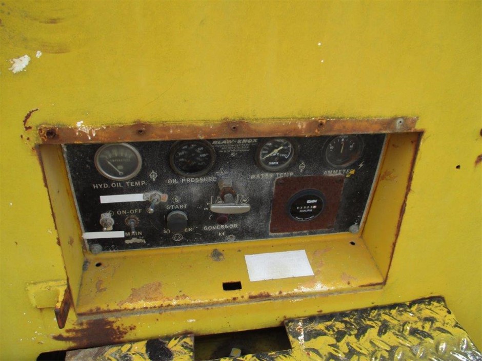 <p>Hand Pallet Jacks x 3</p>