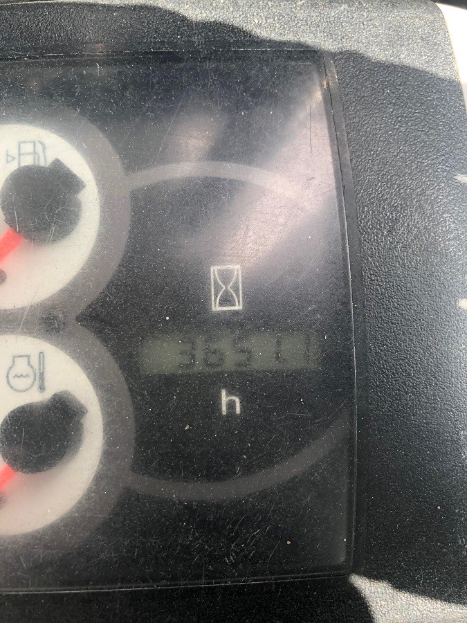 <p>2018 Hino 300 4 x 2 Tipper Truck</p>