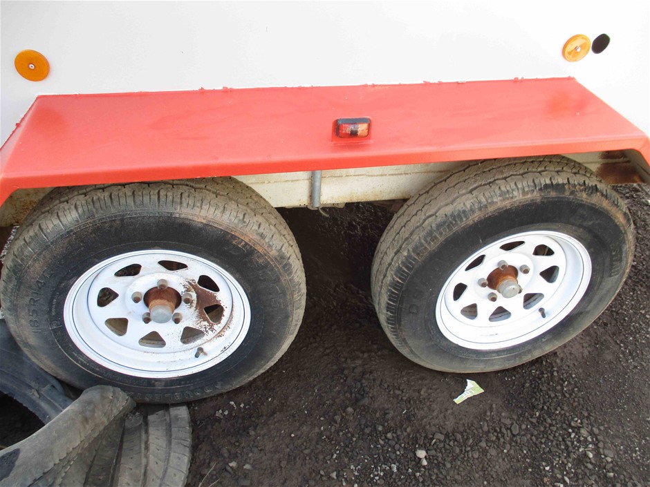 2015 Jaguar XE 20t PRESTIGE Automatic - 8 Speed Sedan