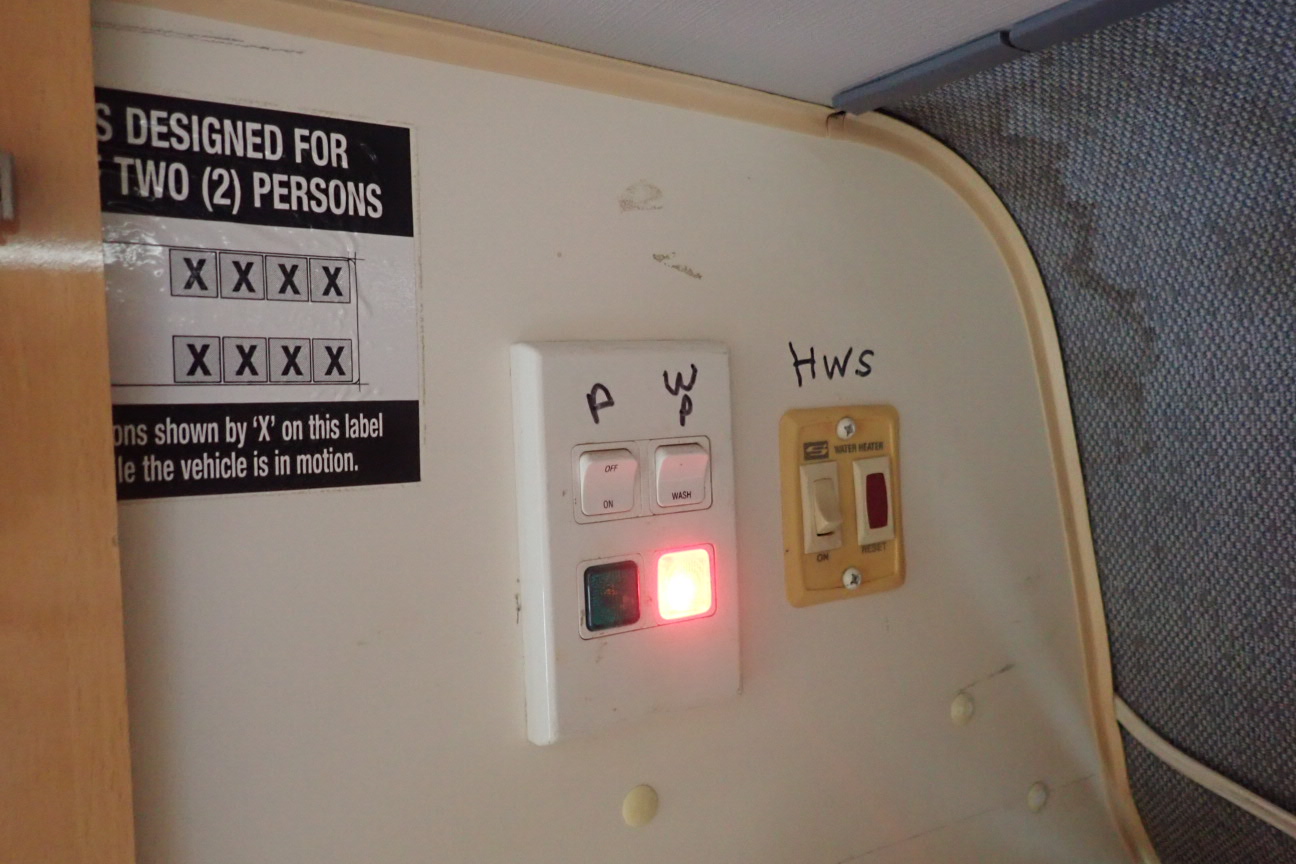 Wolf Blass Red Label Shiraz Grenache (6x 750mL), SEA.