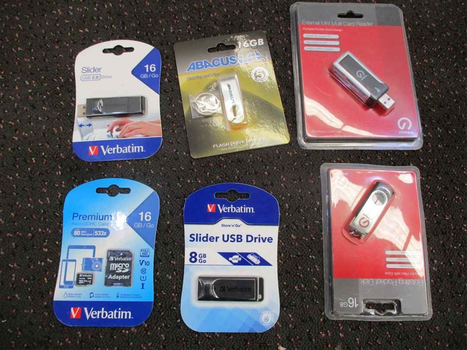 2 x VITAFRESH Cling Wrap, 600m x 33cm. N.B: Not in original packaging.