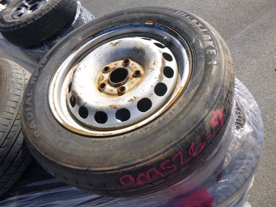 Headlands Single Malt Whisky Apera (1x 700mL) NSW