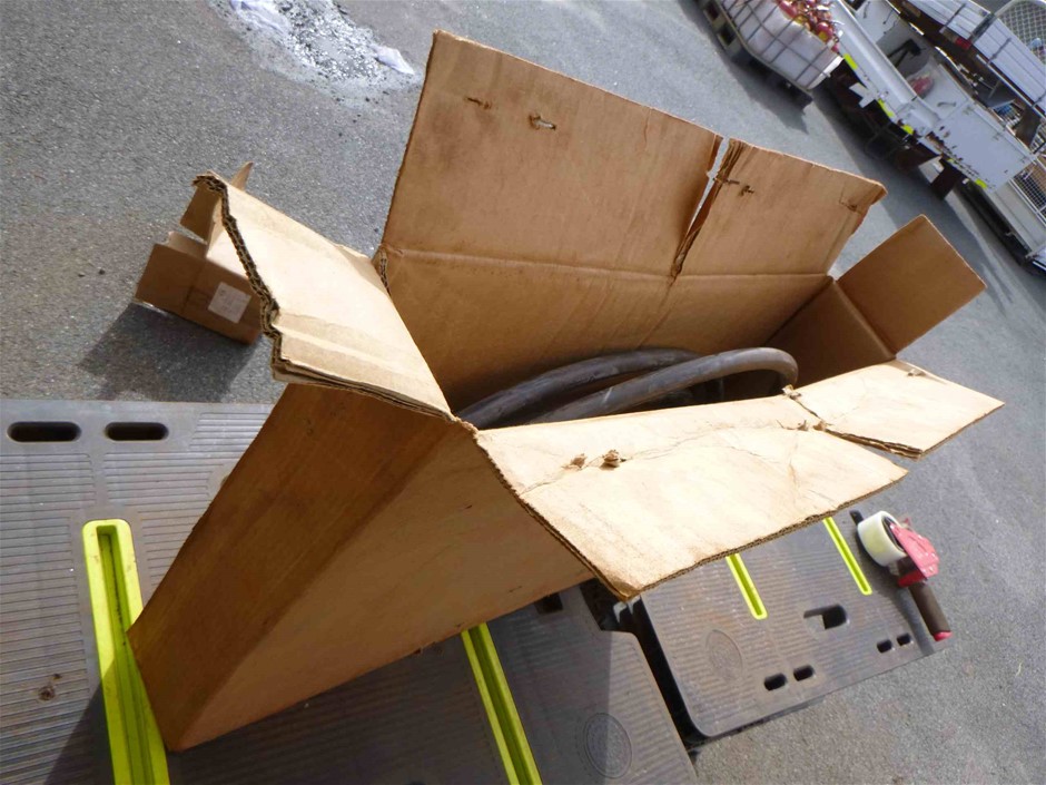 NORDIC WARE Honeycomb Pull-Apart Pan, 10 Cup, Toffee.