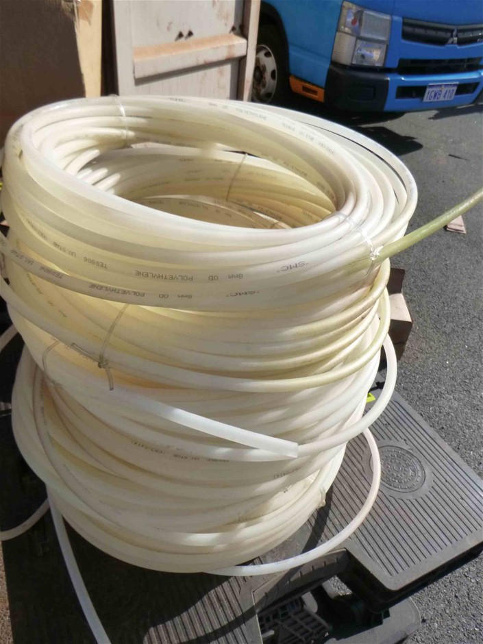 RUSSELL HOBBS Carlton Kettle, Stainless Steel, 1.7L Capacity. NB: Well Used