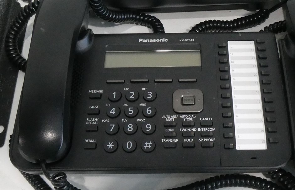 BLACK+DECKER 18V Lithium-Ion 4-in-1 POWERSERIES Extreme Pet Stick Vacuum. N